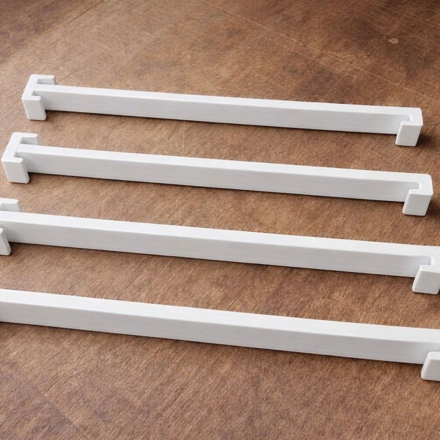 Show Plate Hangers