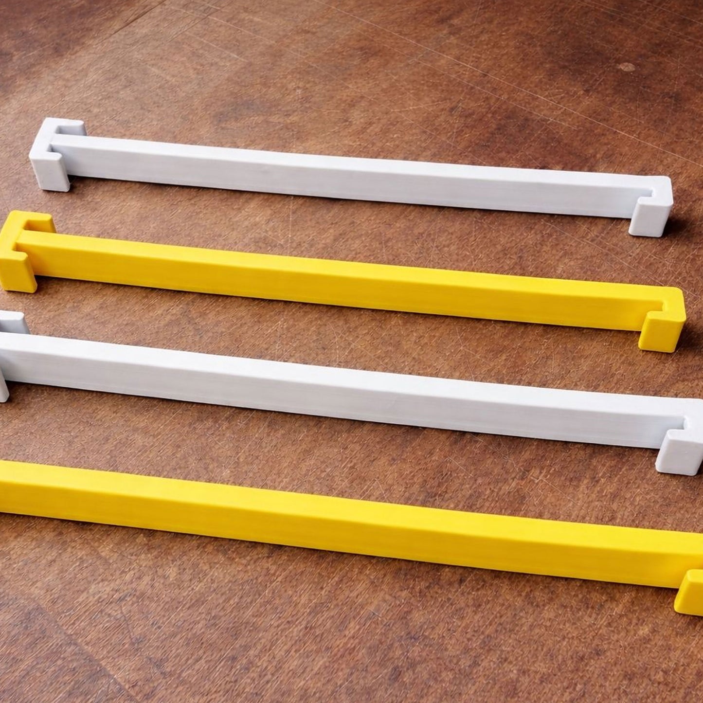 Show Plate Hangers
