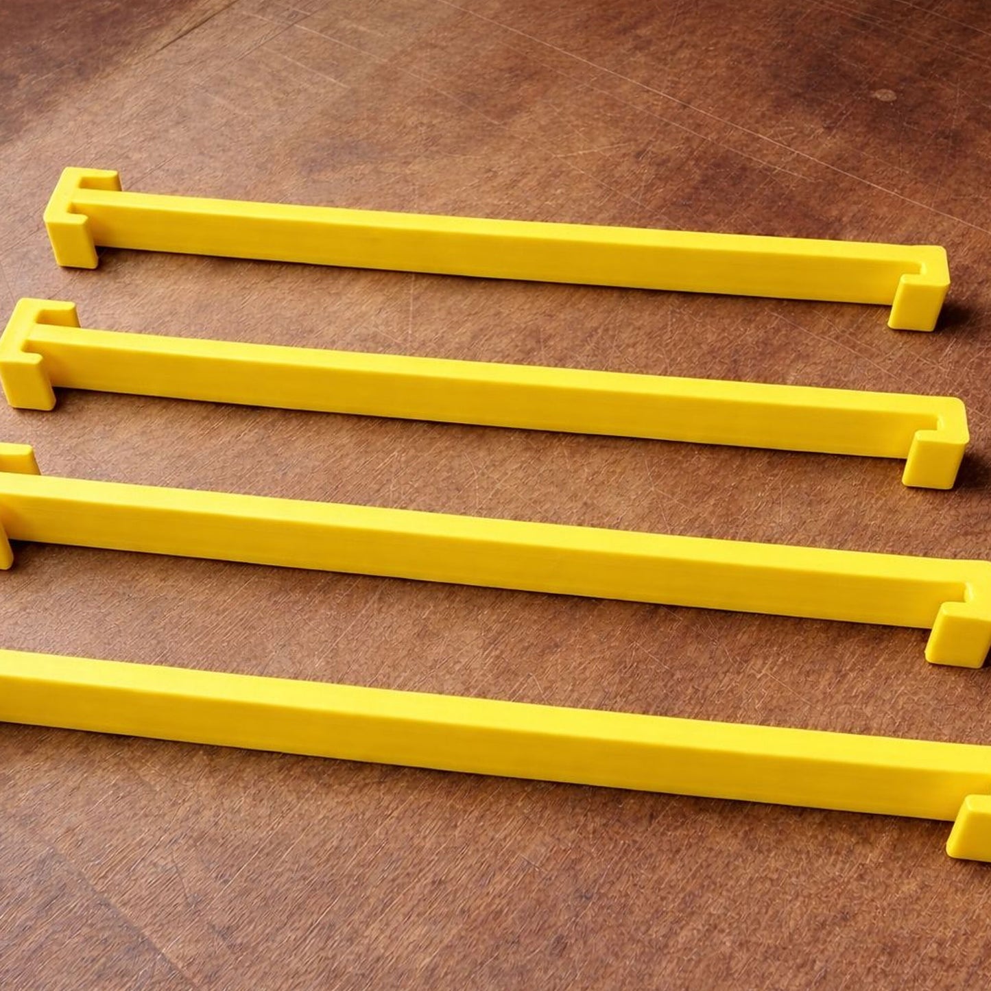 Show Plate Hangers
